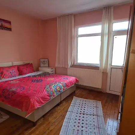 Appartamento Nice Full With Kitchen And Balcony Provincia di Istanbul