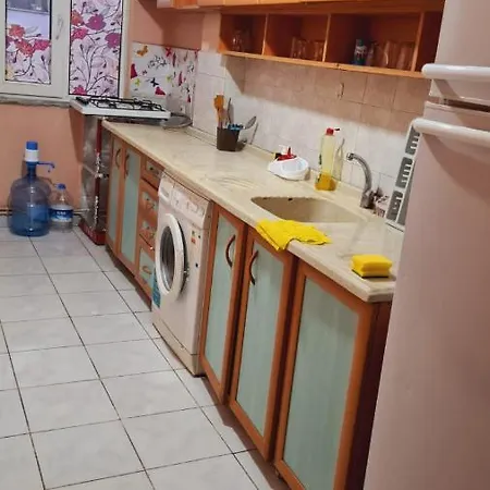Appartement Nice Full With Kitchen And Balcony